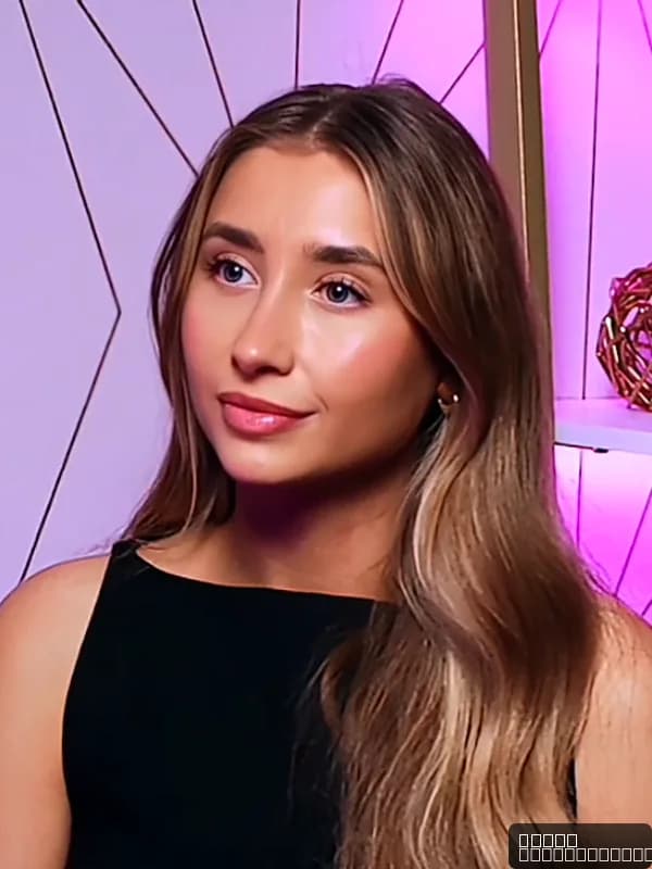 Lily Phillips