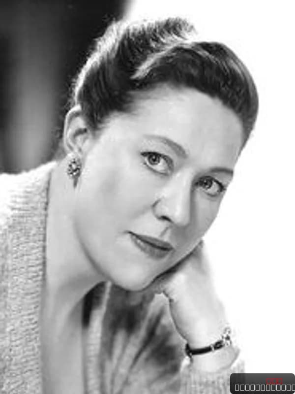 Peggy Mount