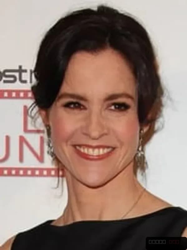 Ally Sheedy