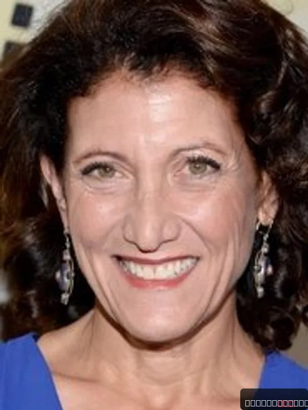 Amy Aquino