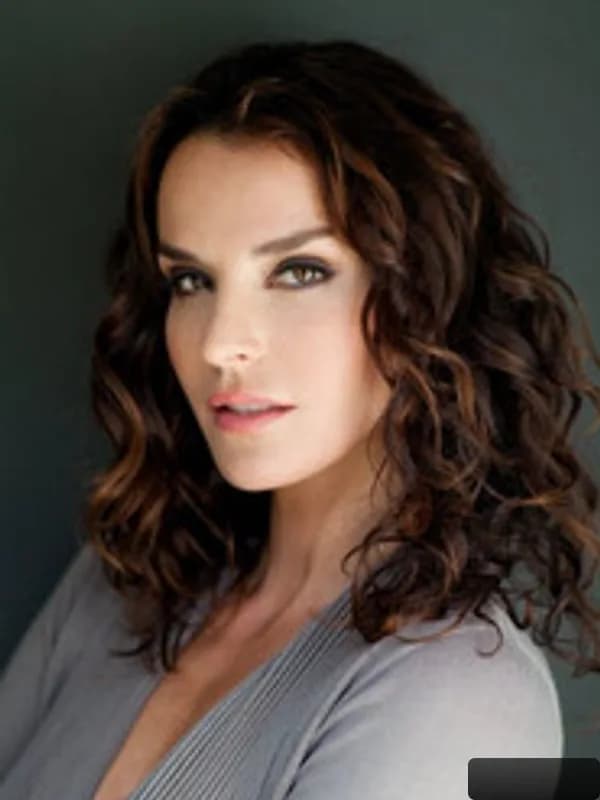 Ana Alexander