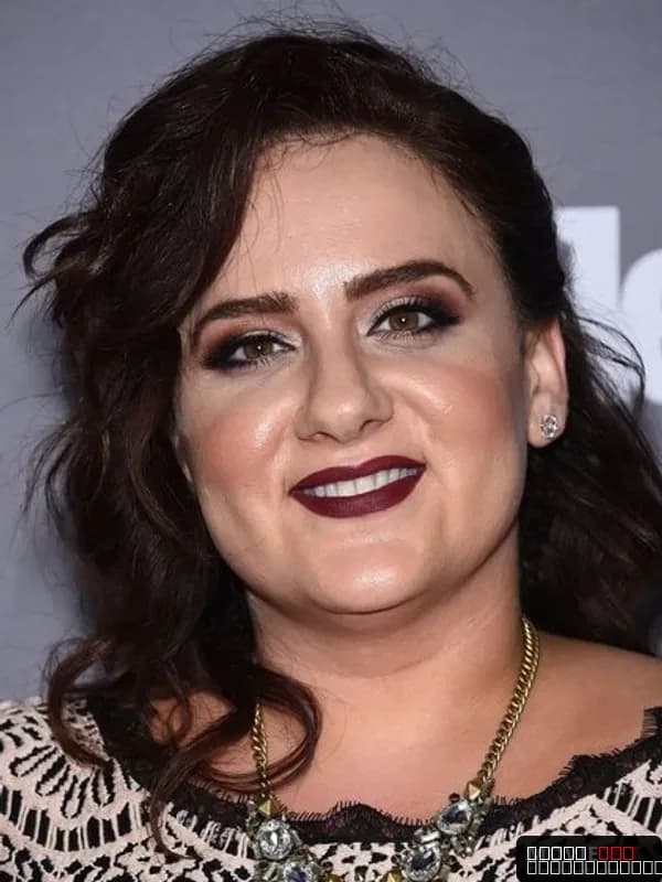Artemis Pebdani