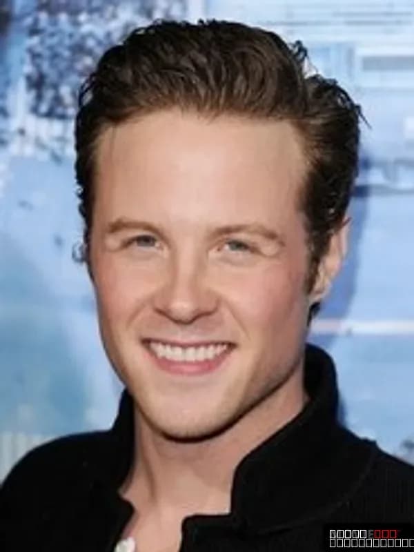 Ashton Holmes