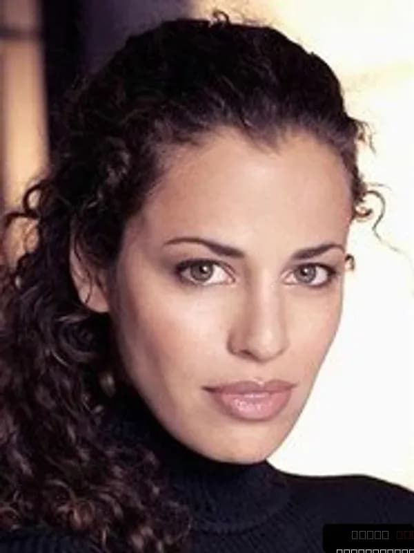 Athena Karkanis
