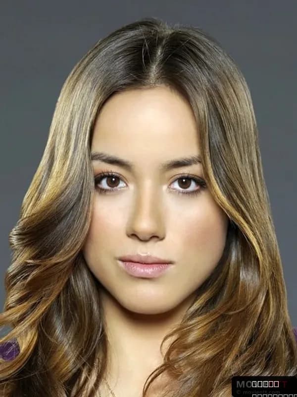 Chloe Bennet