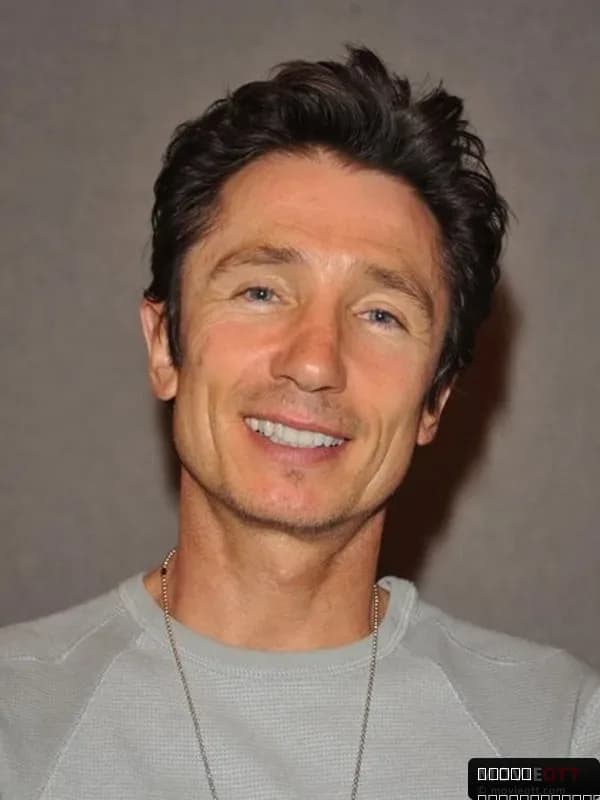 Dominic Keating