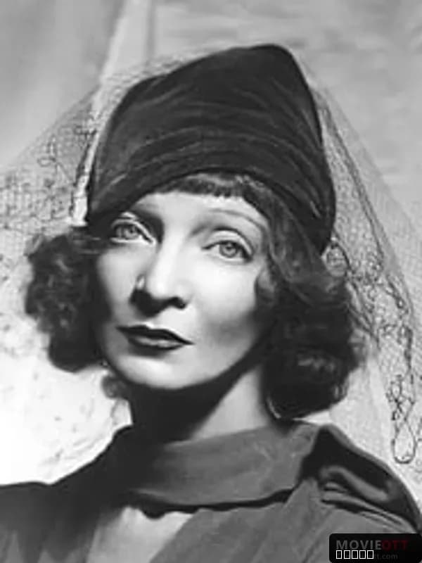 Estelle Winwood