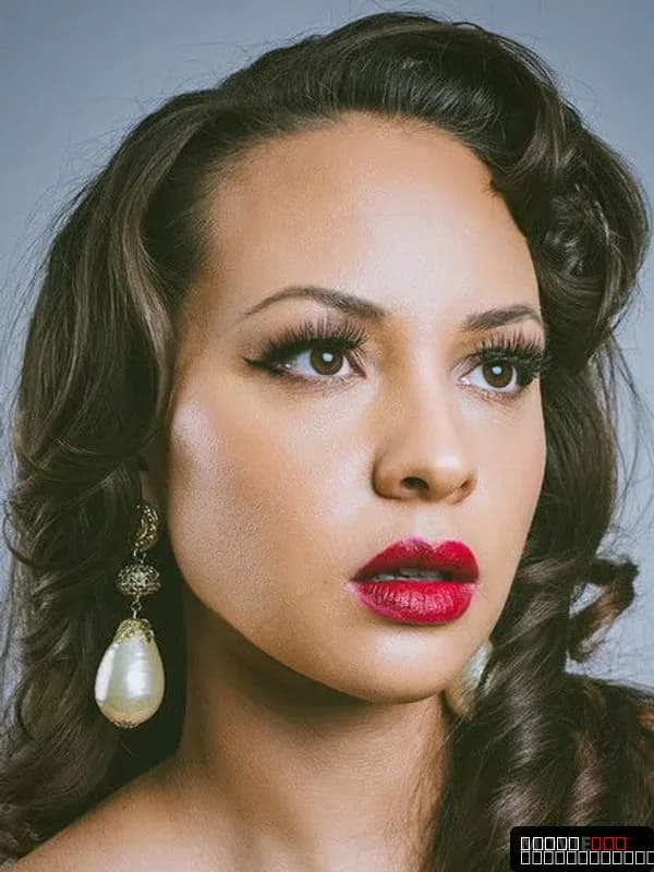 Jasmine Cephas Jones