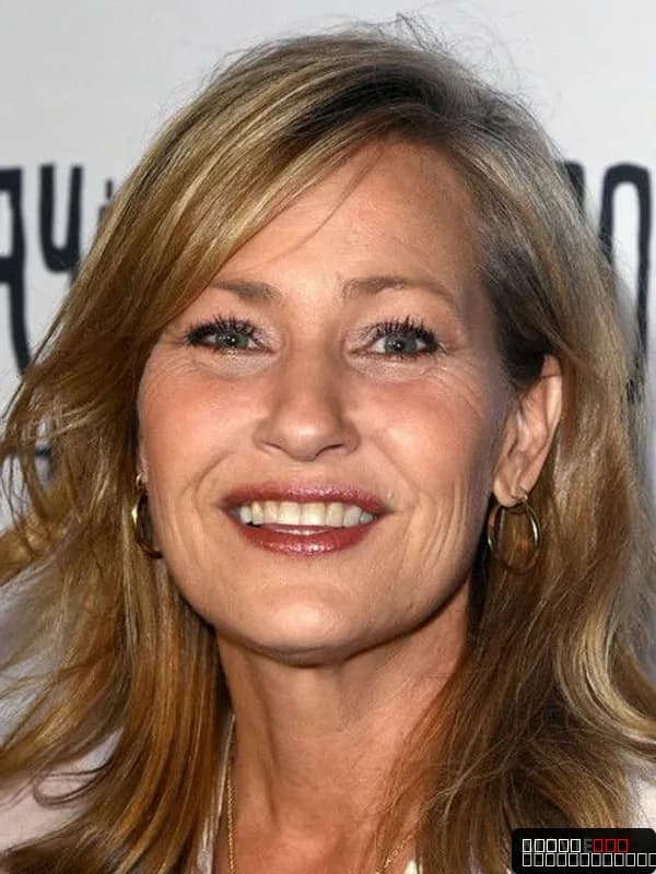 Joey Lauren Adams