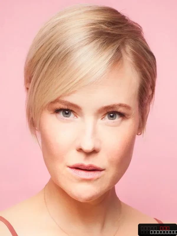 Kristin Booth