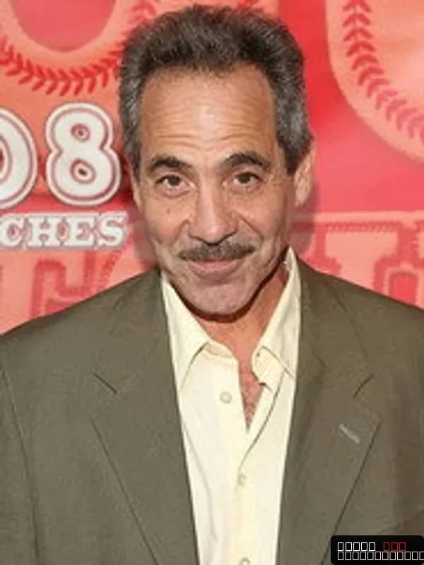 Larry Thomas