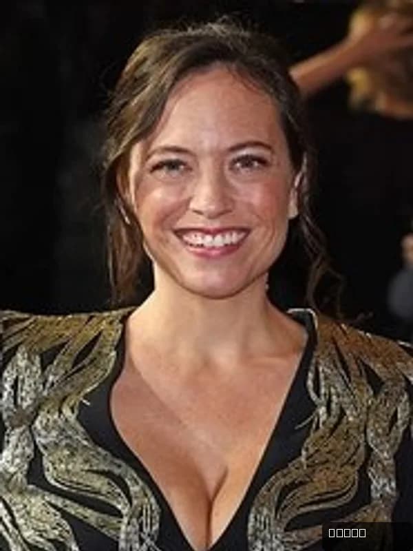Lauren Schmidt Hissrich