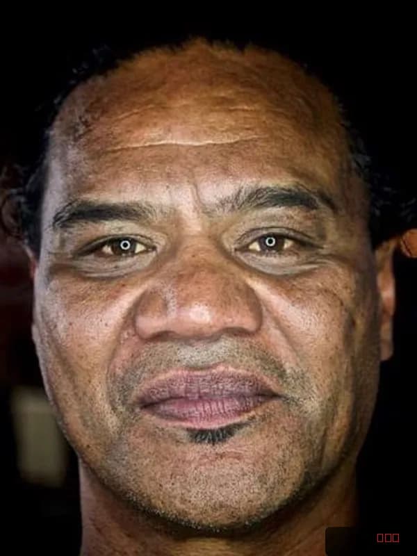 Lawrence Makoare