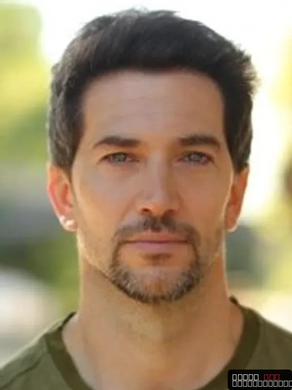 Luke Roberts