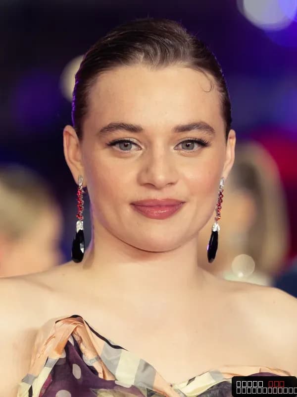 Luna Wedler