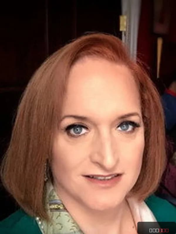 Lynette Nusbacher
