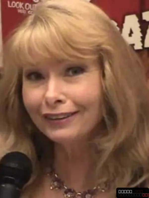 Lynn Lowry