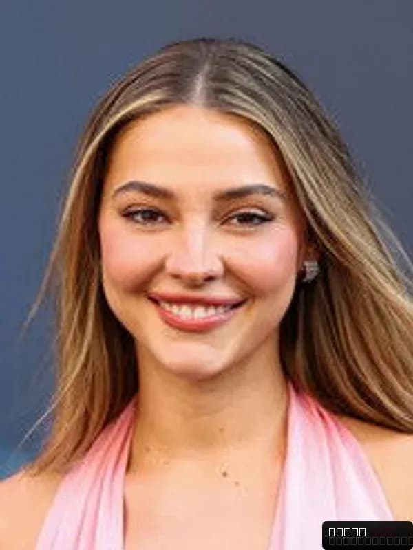 Madelyn Cline