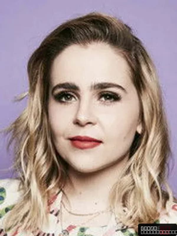 Mae Whitman