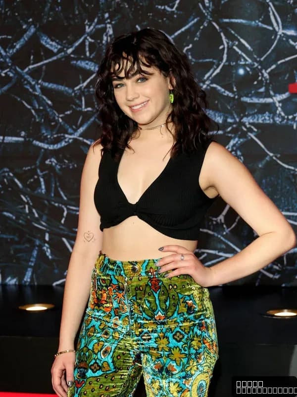 Mary Mouser