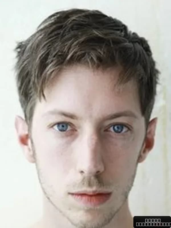Max Mauff