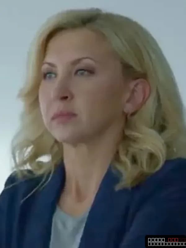 Nina Arianda