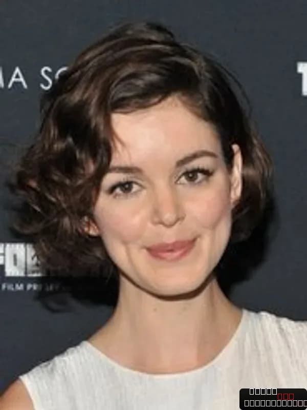 Nora Zehetner