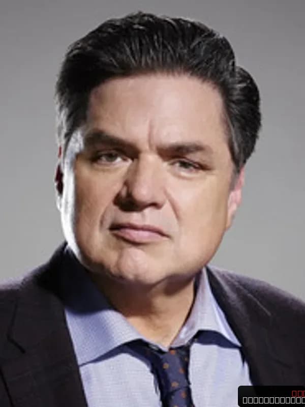 Oliver Platt