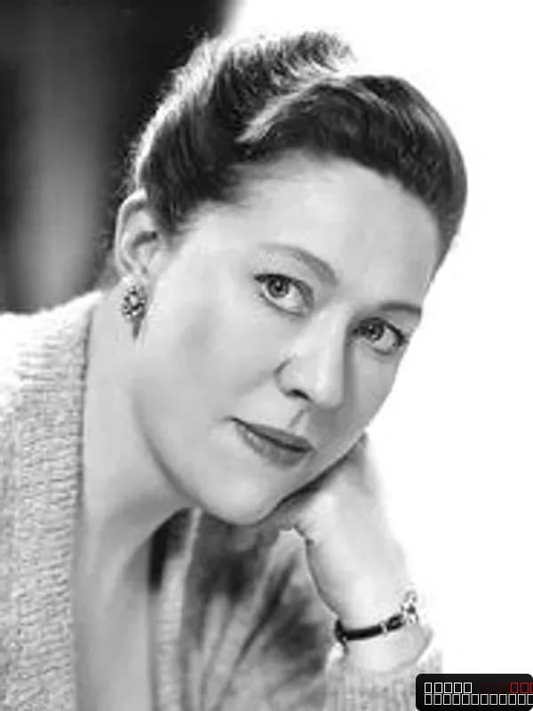 Peggy Mount