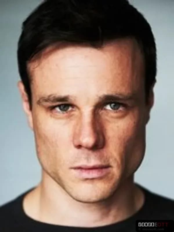 Rupert Evans