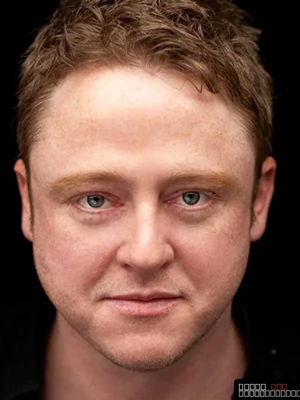 Simon Maiden