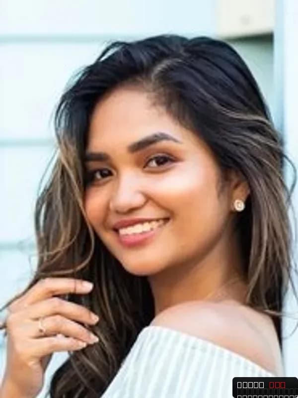 Stefanie Arianne