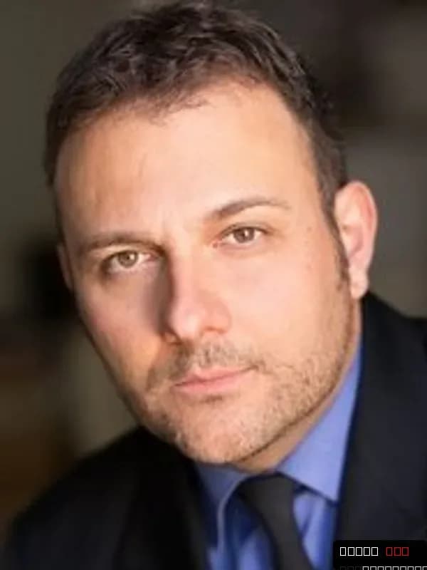 Stelio Savante