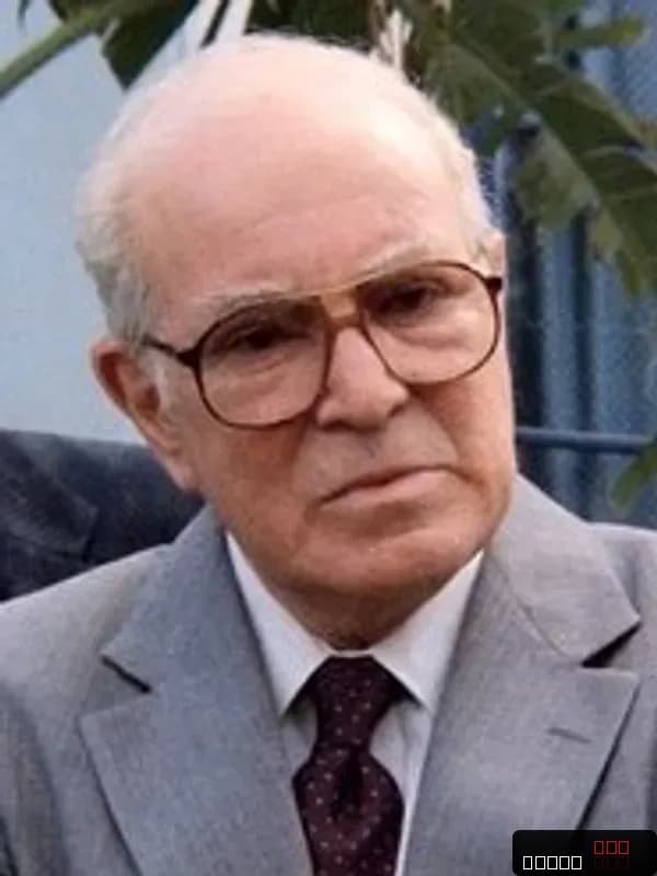 Stephen Elliott