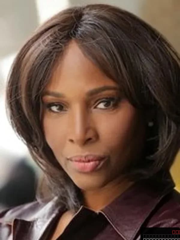 Suzzanne Douglas