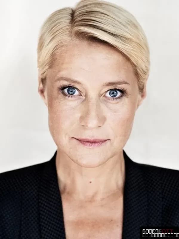 Trine Dyrholm