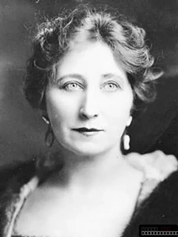Vera Lewis