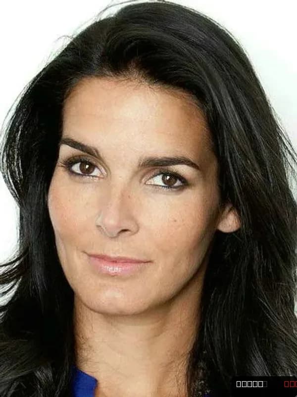 Angie Harmon
