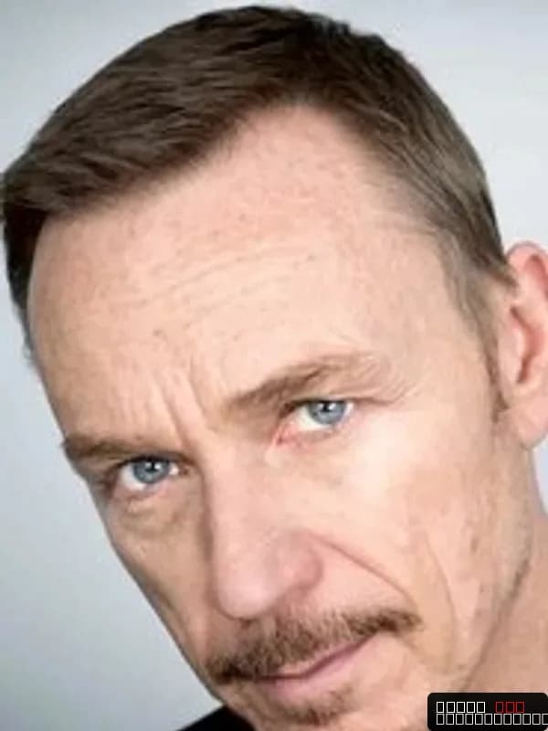 Ben Daniels