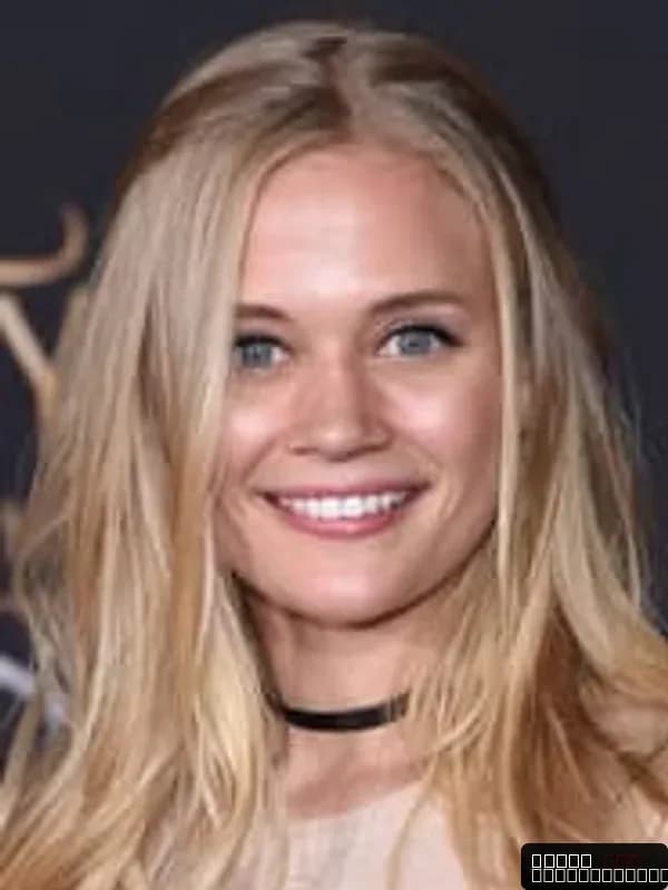 Carly Schroeder