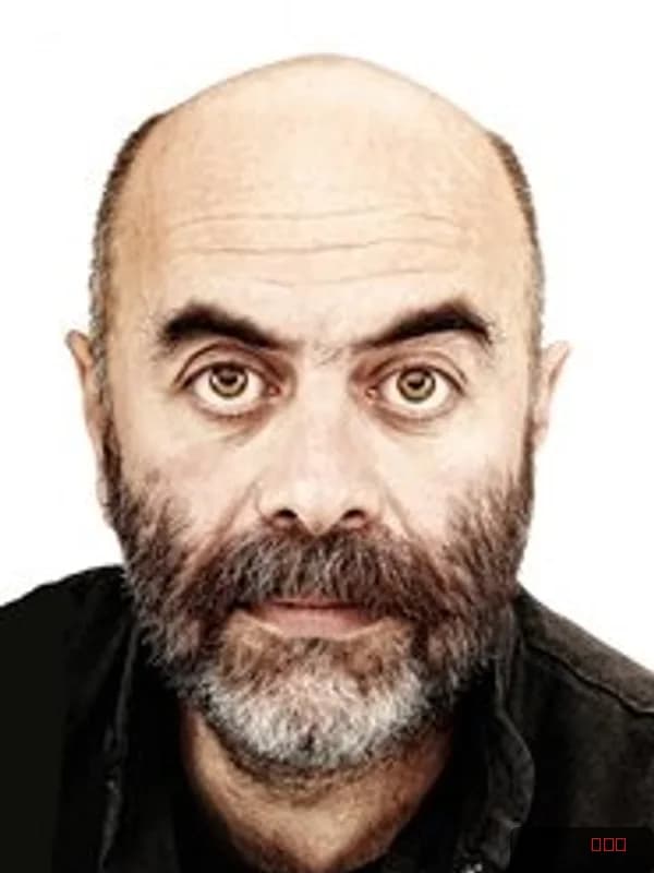 Ezel Akay
