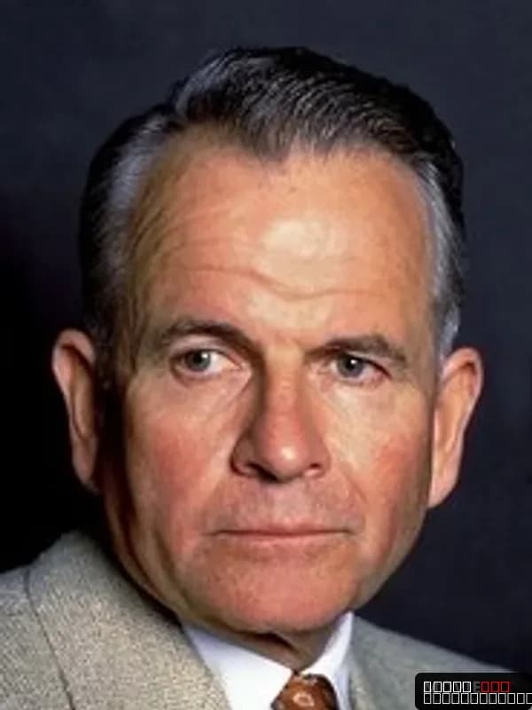 Ian Holm