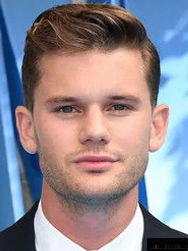Jeremy Irvine