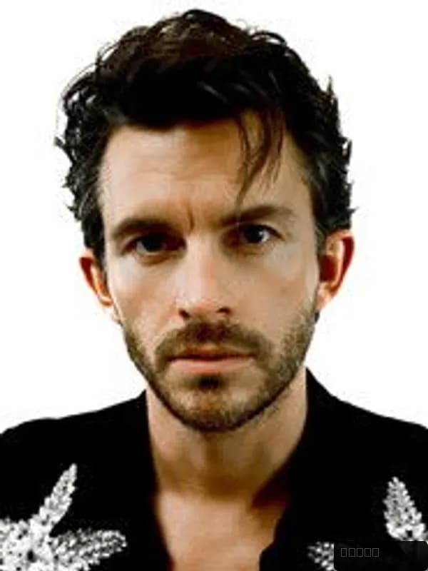Jonathan Bailey