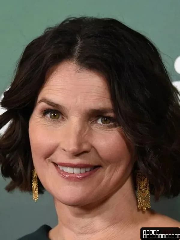 Julia Ormond