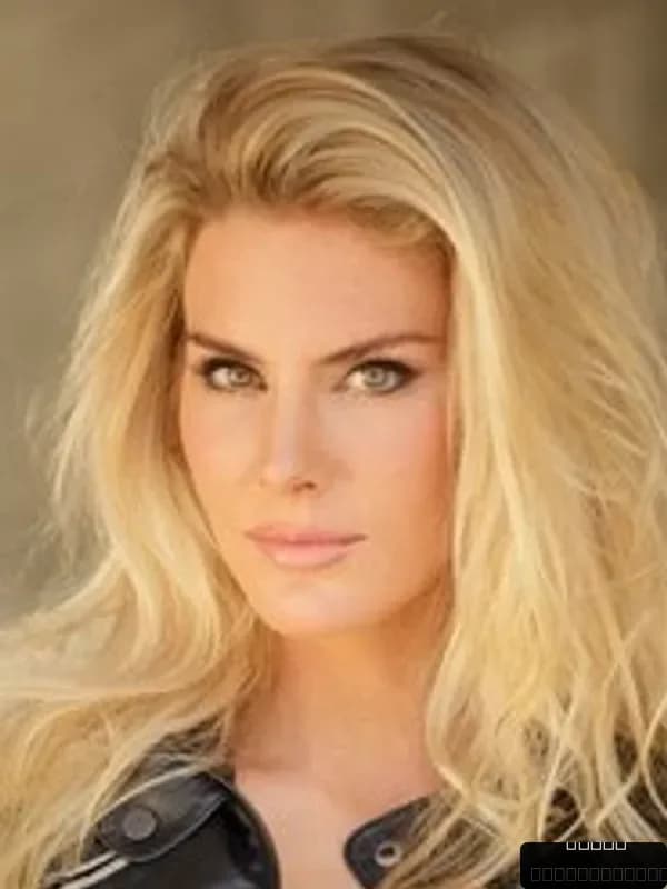 Kelly Greyson