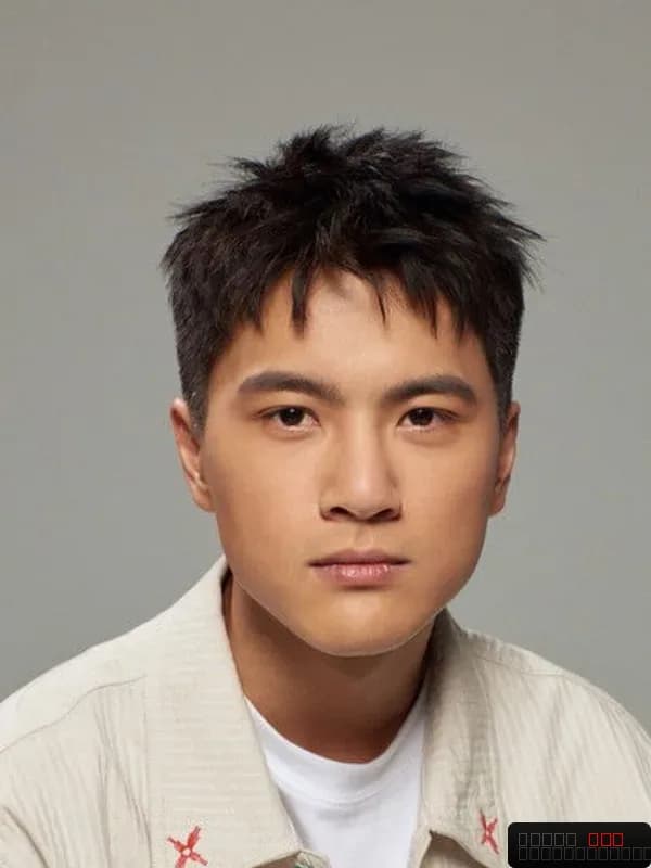 Li Kuan-Yi