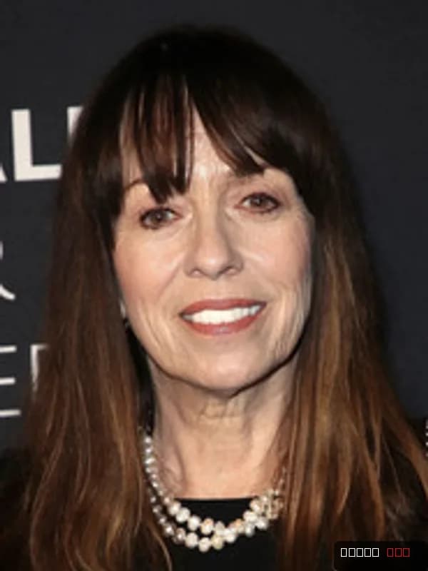 Mackenzie Phillips