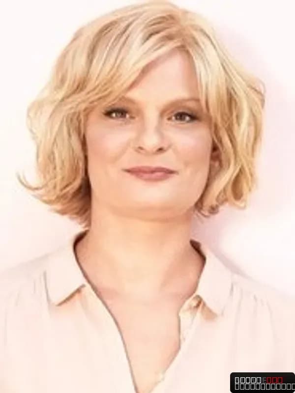 Martha Plimpton