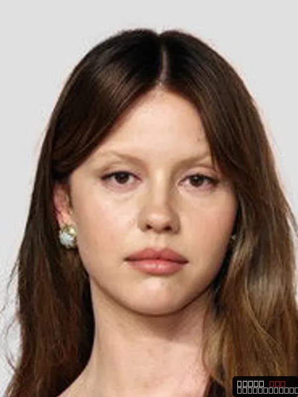 Mia Goth